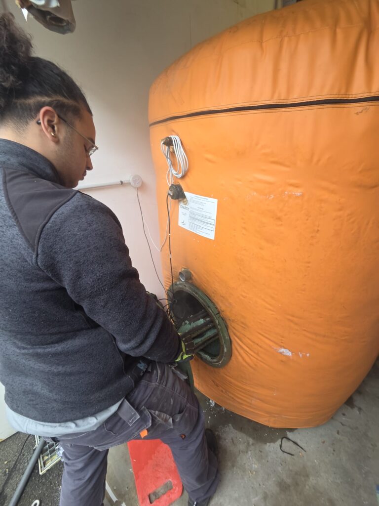 Réalisations plomberie chauffage Calvados — chantier ballon d'eau chaude FEVE Nicolas